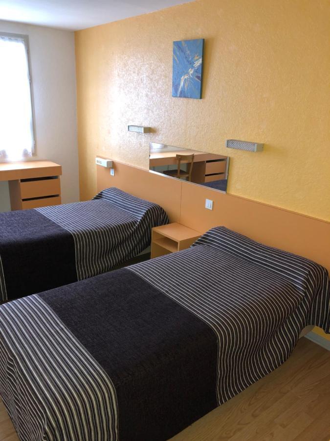 Hotel Au Petit Languedoc Лурд Екстер'єр фото