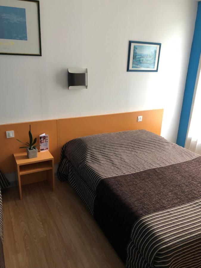 Hotel Au Petit Languedoc Лурд Екстер'єр фото